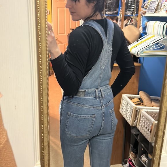 RVCA Casual Blue Denim Overalls. Size 28” waist - Picture 4 of 15